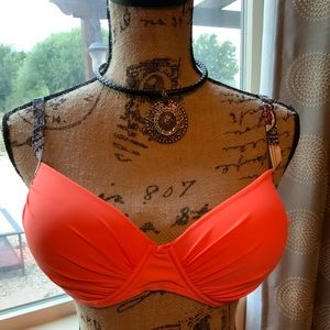 GORGEOUS 🎉🎉Bikini VERY SEXY AND BRAND NEW!